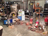 Robin garage sale20170919 19253 w8yv2m